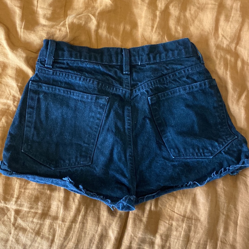 Reformation shorts - Picture 2 of 5